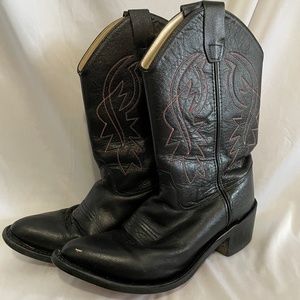 Leather Point Toe Cowgirl Boots